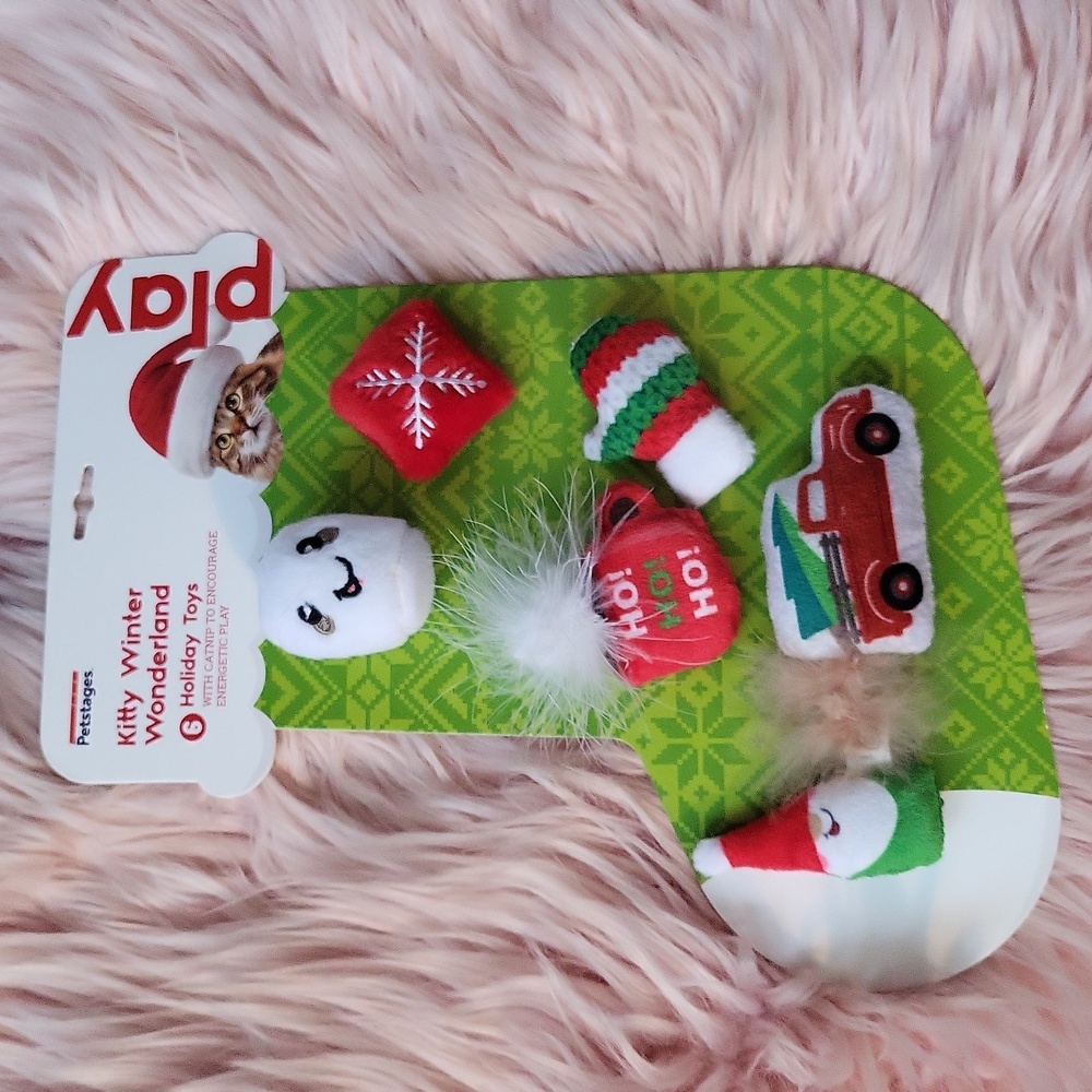 Brand New PETSTAGES HOLIDAY INSPIRED Cat Toys- 6CT.